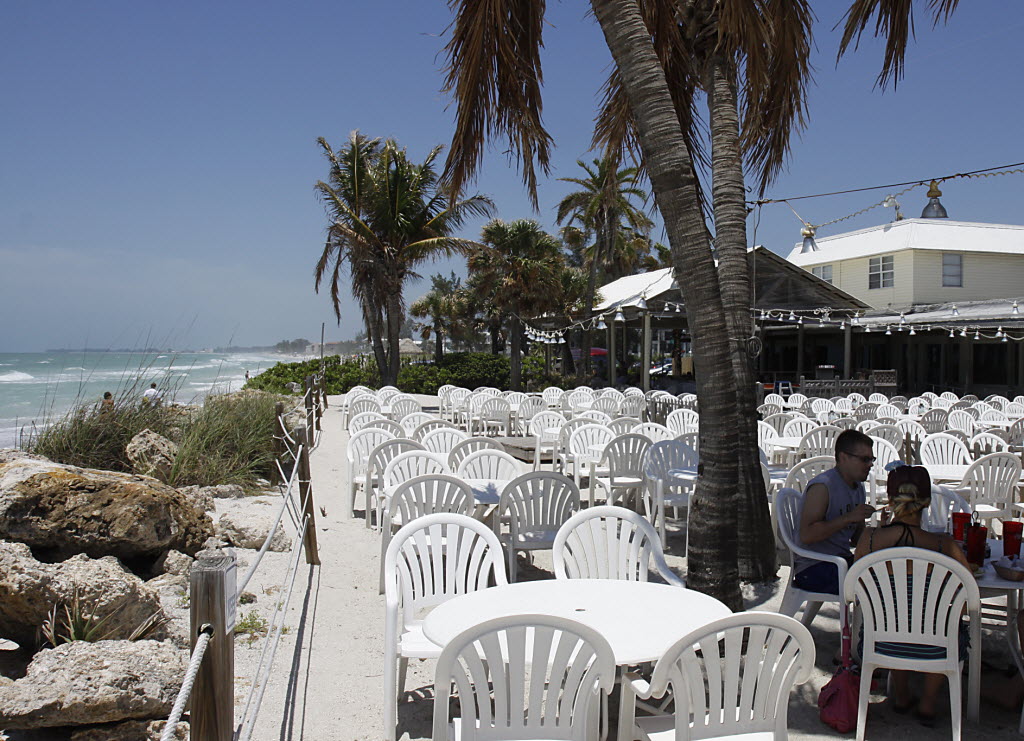 The Beachhouse Restaurant (Sarasota Herald-Tribune staff photo by Thomas Bender)