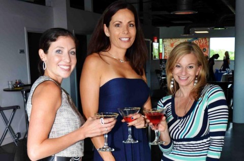 Dayle Hoffman, right, collaborated with a group of local professional women to put on a delicious, sexy and inspiring night at the HuB. Photo by Instudio E.