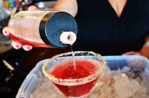 Wendi Wilkie pours a Pink Stiletto with SWAG.