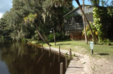 Linger Lodge