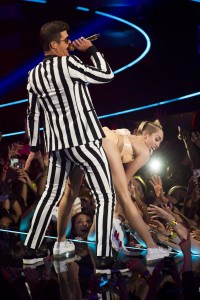 Miley twerk 2