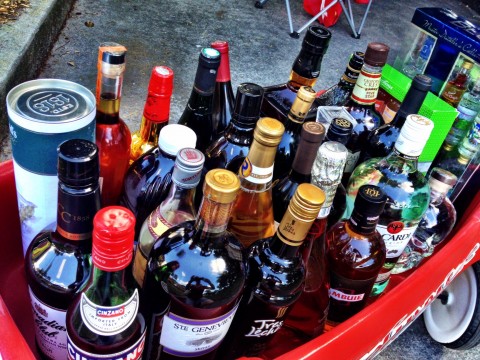 They allowed me to get this close to the booze wagon, the grand prize from the raffle, probably so I wouldn't drool on it.